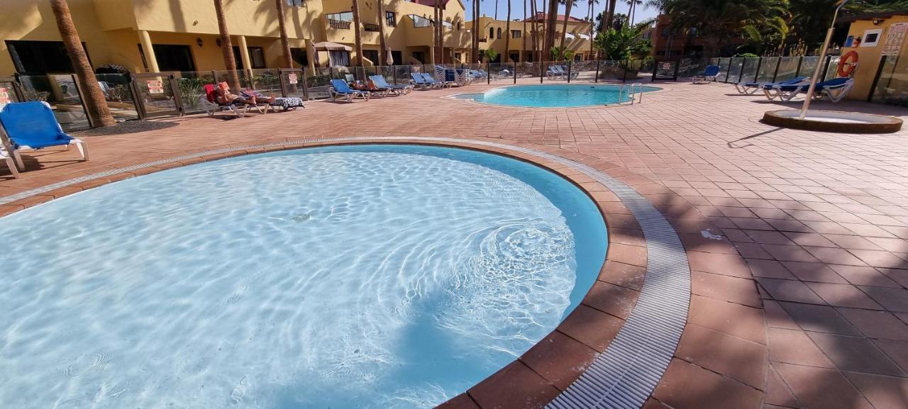 科拉雷侯Oasis Royal 3 Piscinas公寓 外观 照片